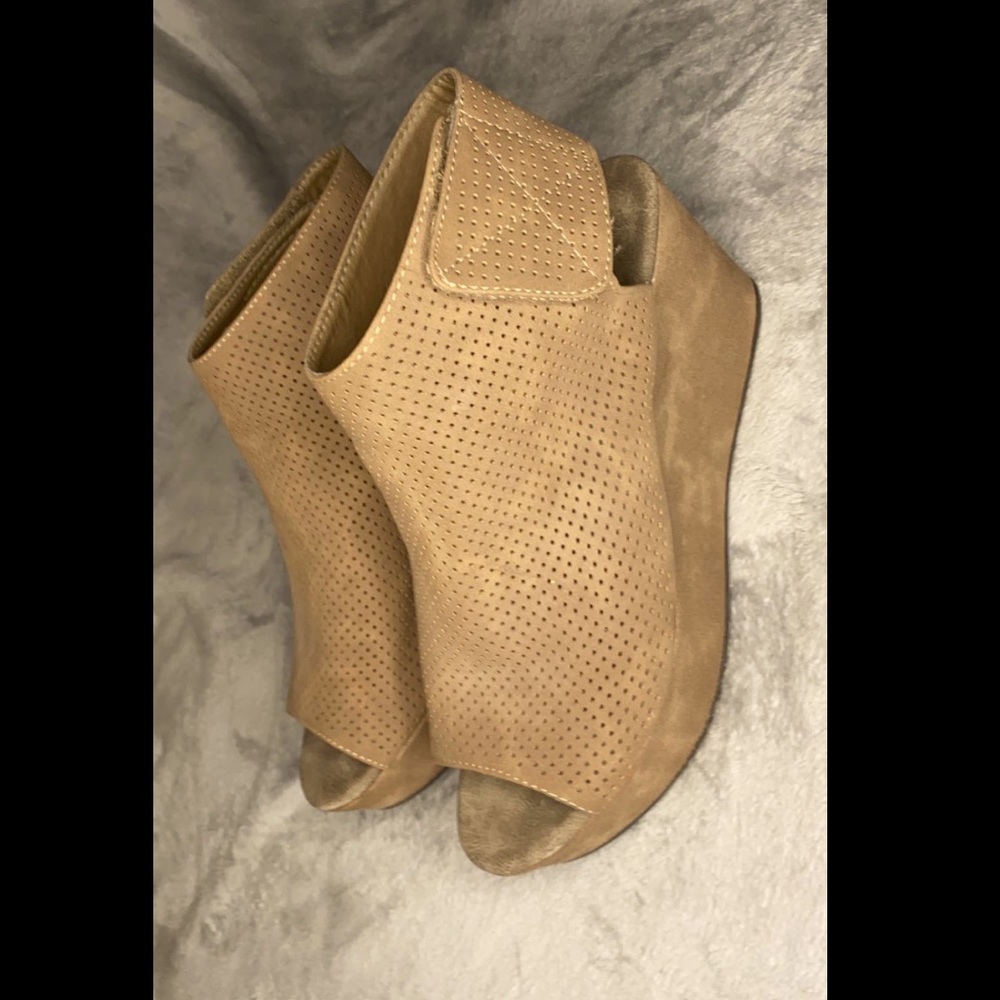 Brown wedges